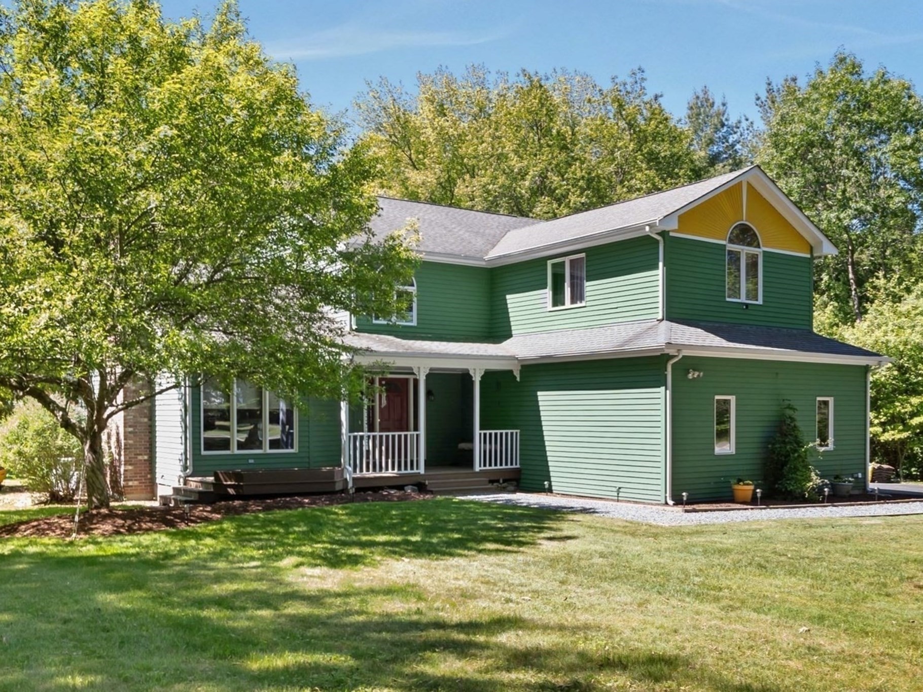 1835 Oak Grove Dr, Dighton, MA 02764