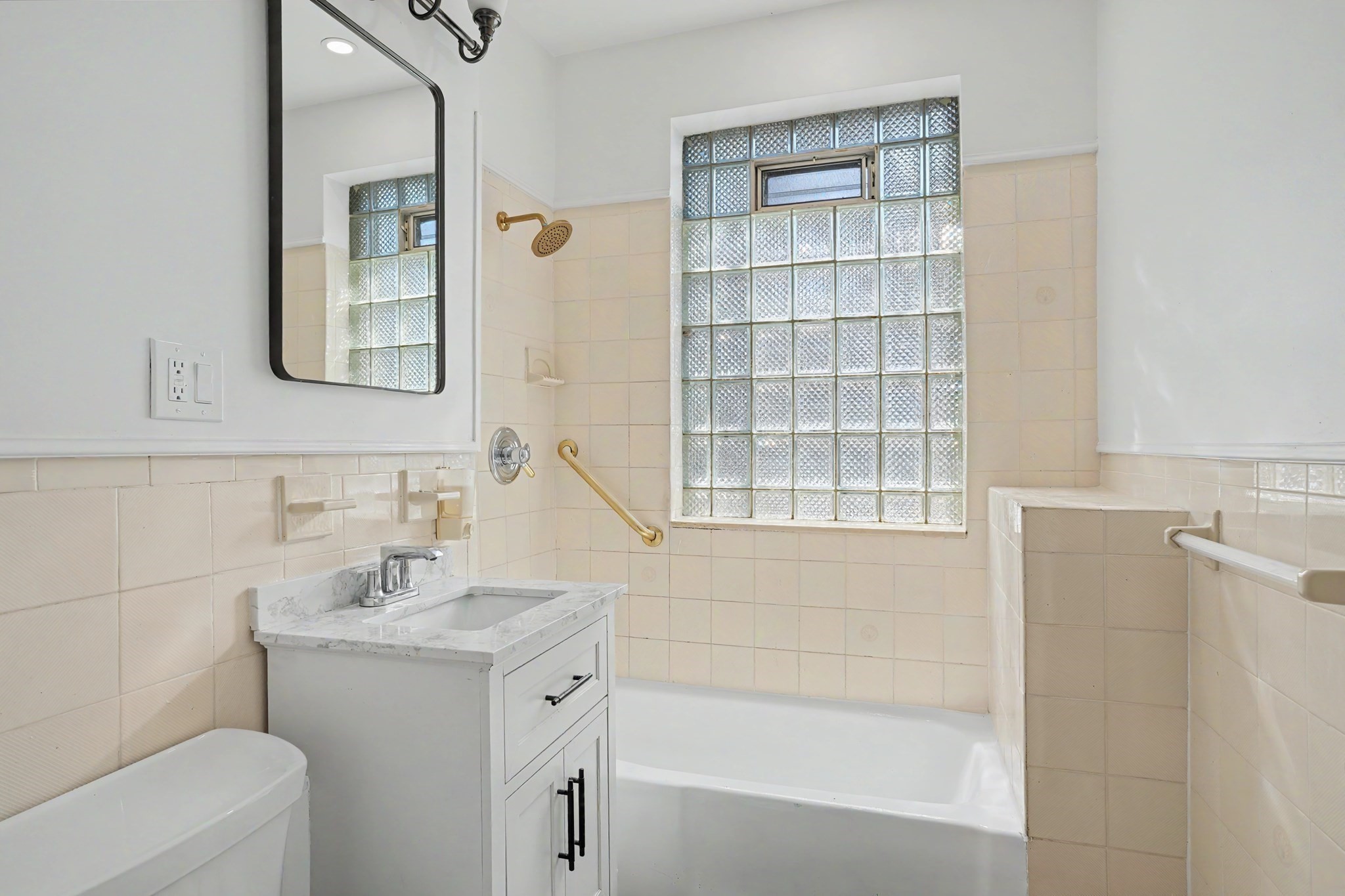 51 Park Drive Unit 27, Fenway, Boston, MA 02215 - Image 5