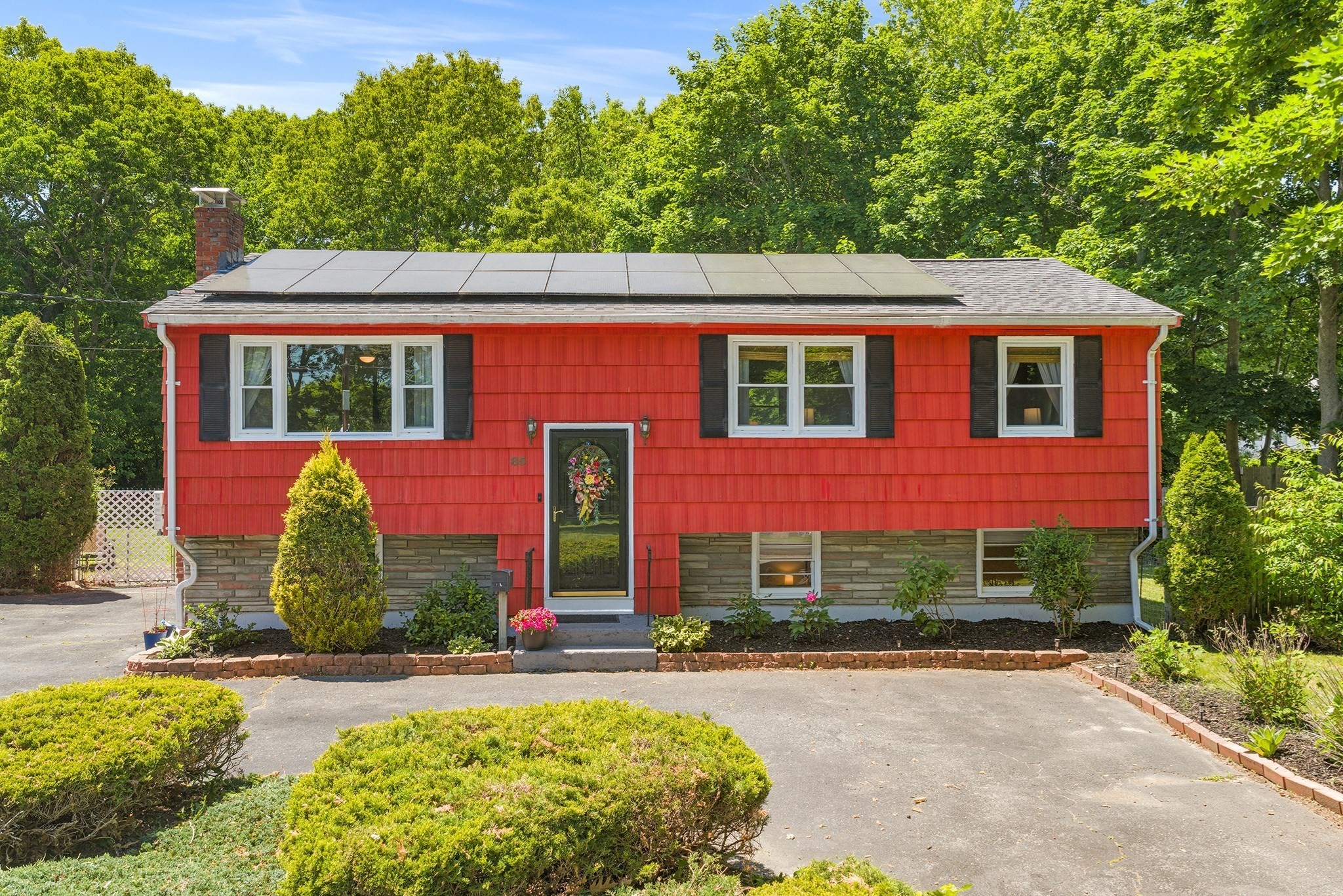 85 Malley Ave, Avon, MA 02322