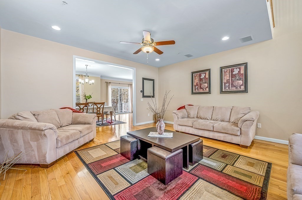 1 Dunia Ln, Northborough, MA 01532