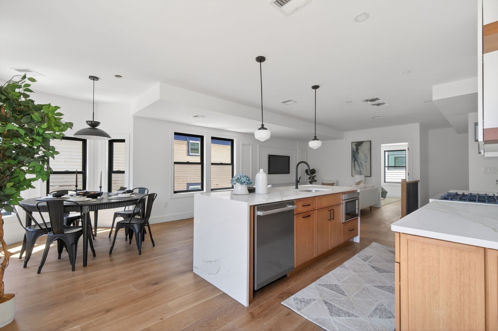 37 Kingston St Unit B, Somerville, MA 02144 - Image 16