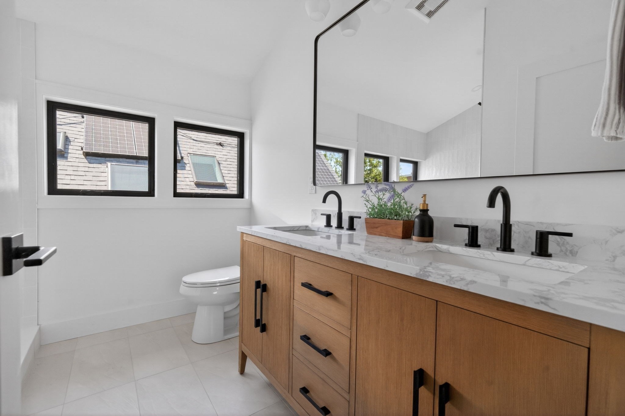 37 Kingston St Unit B, Somerville, MA 02144 - Image 27