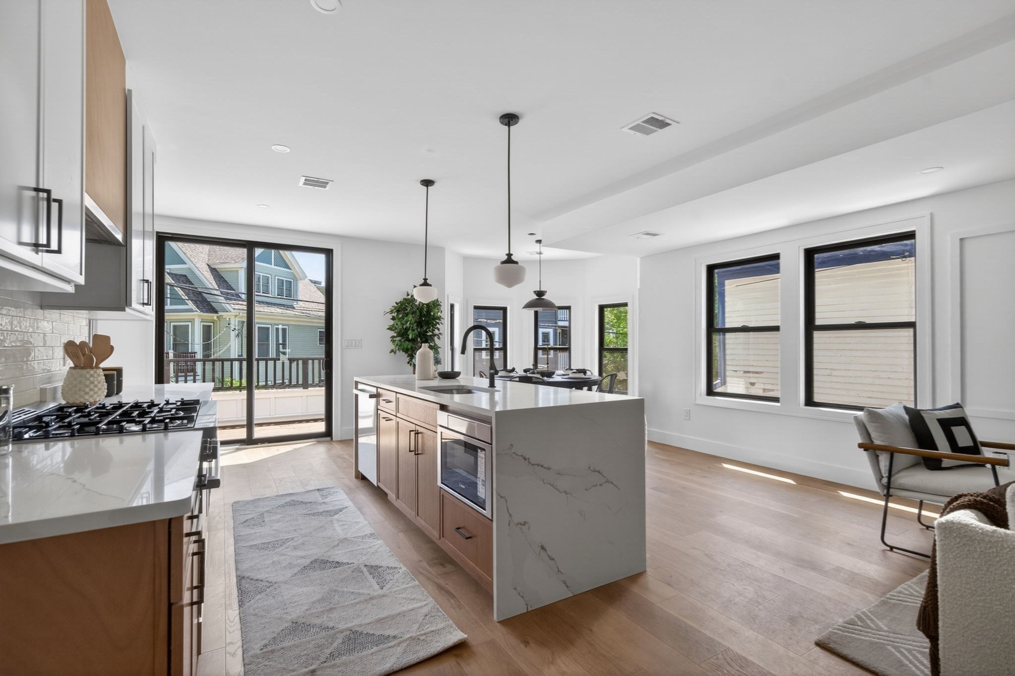37 Kingston St Unit B, Somerville, MA 02144 - Image 7