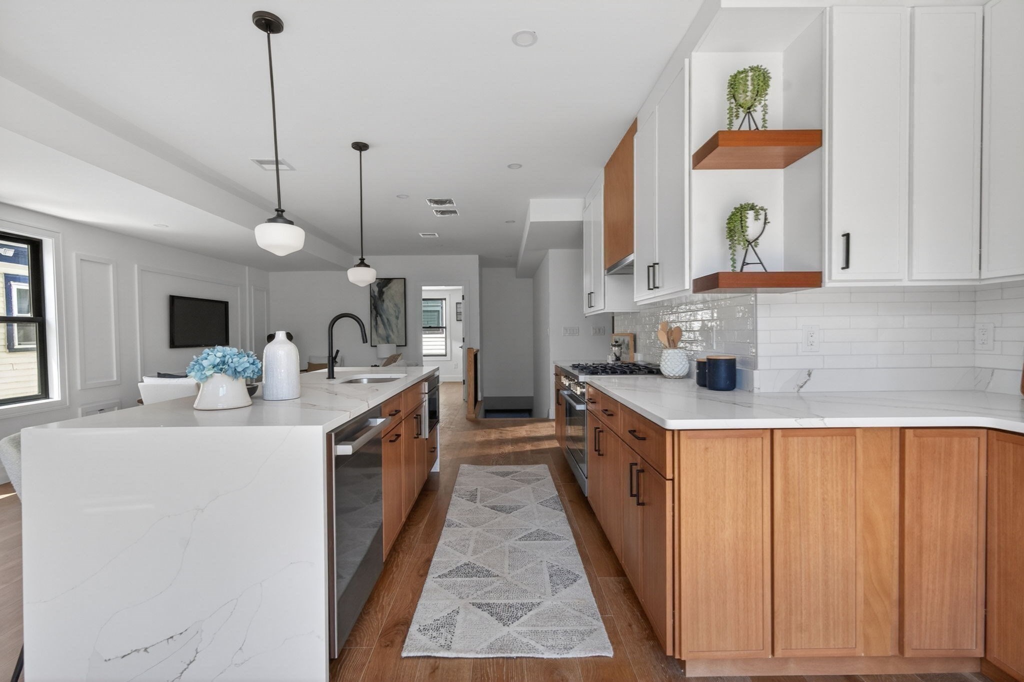 37 Kingston St Unit B, Somerville, MA 02144 - Image 8