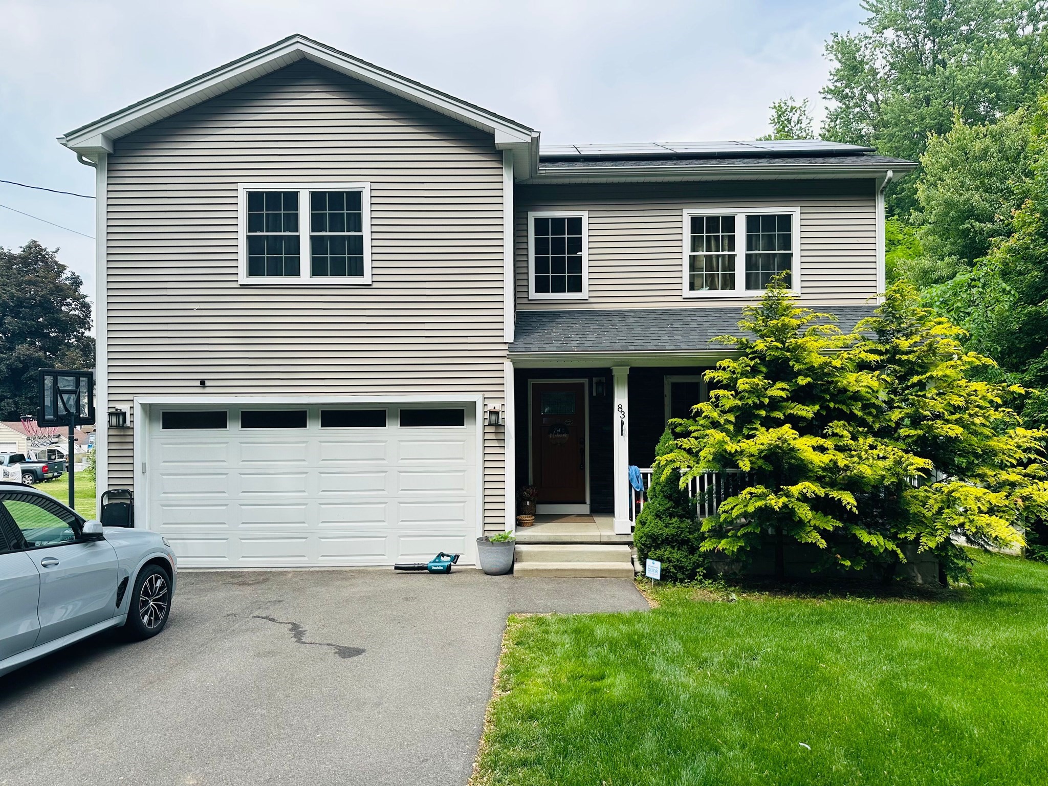 83 Federal St, Agawam, MA 01001