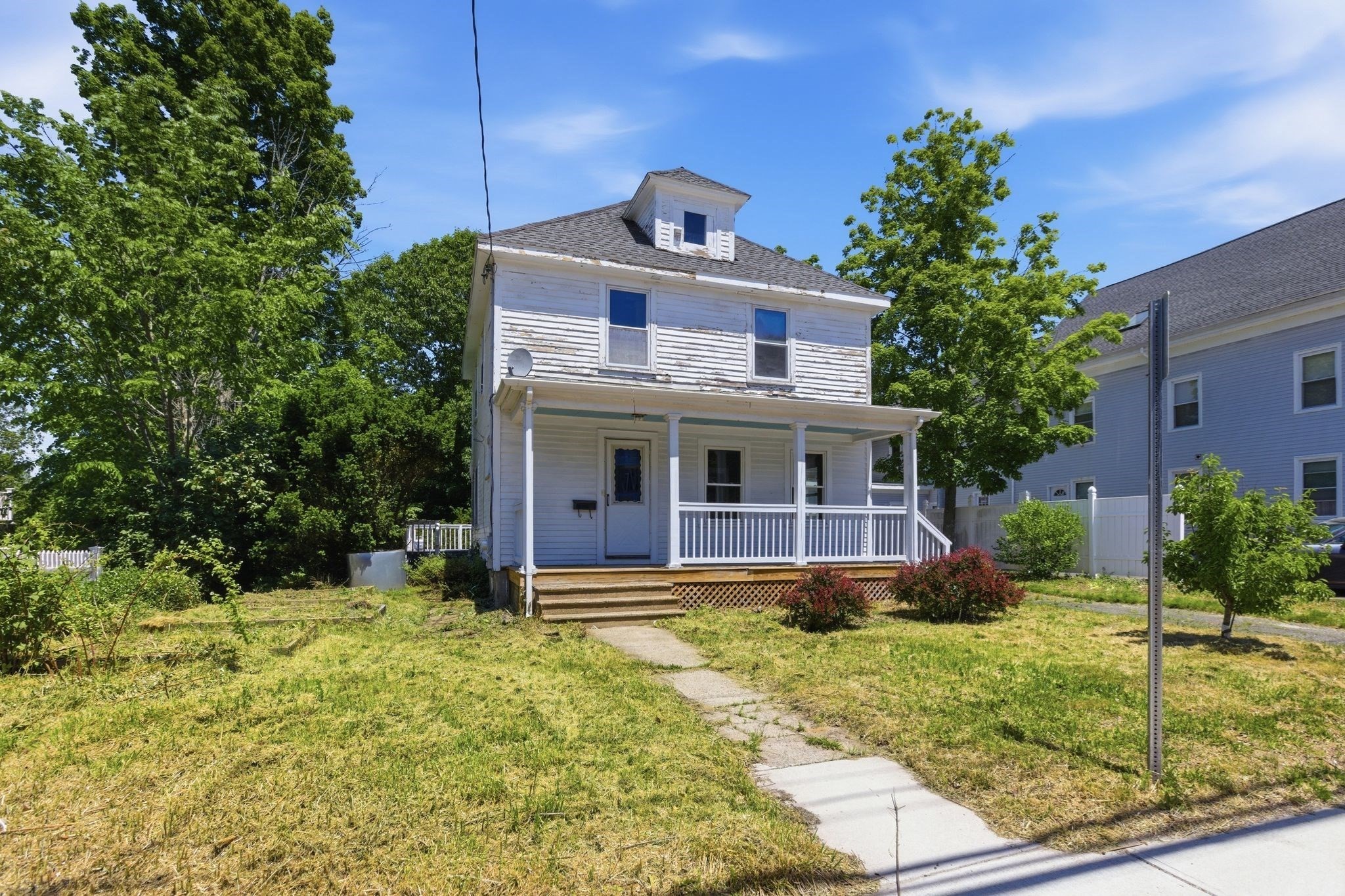 96 Union St, Holbrook, MA 02343