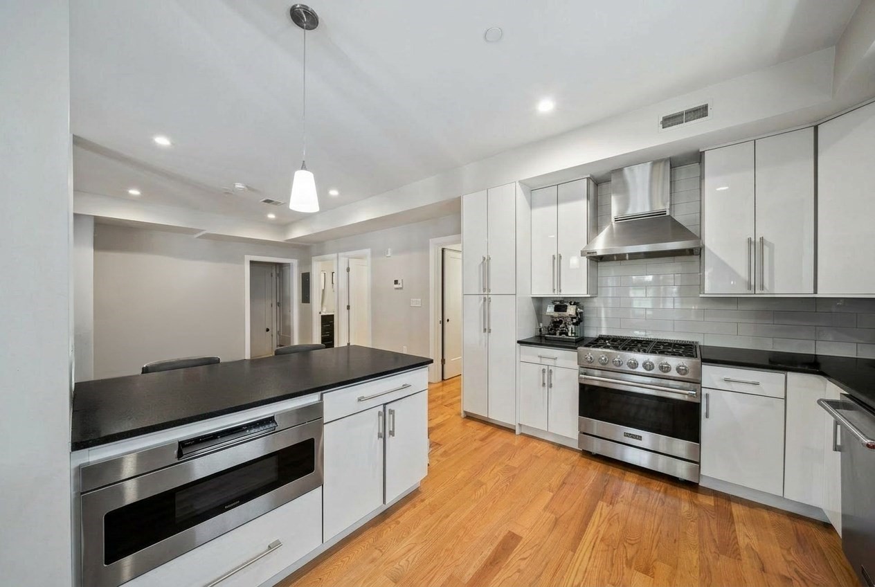 24 Rawson St Unit 2, Dorchester, Boston, MA 02125