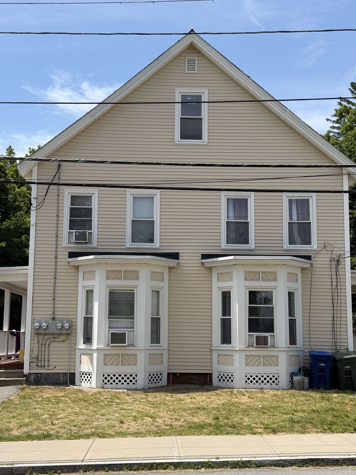 29 Cotton St, Leominster, MA 01453