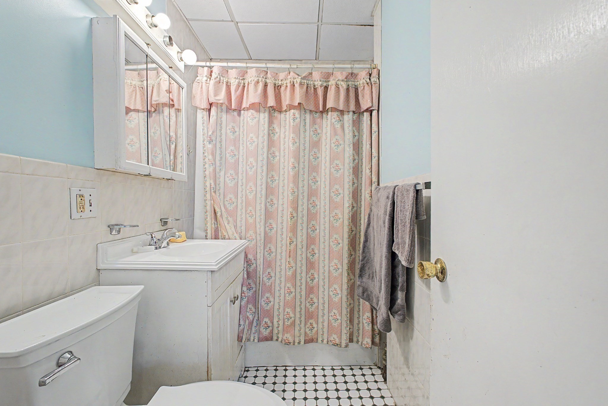 178 Brookside Pkwy, Medford, MA 02155 - Image 18