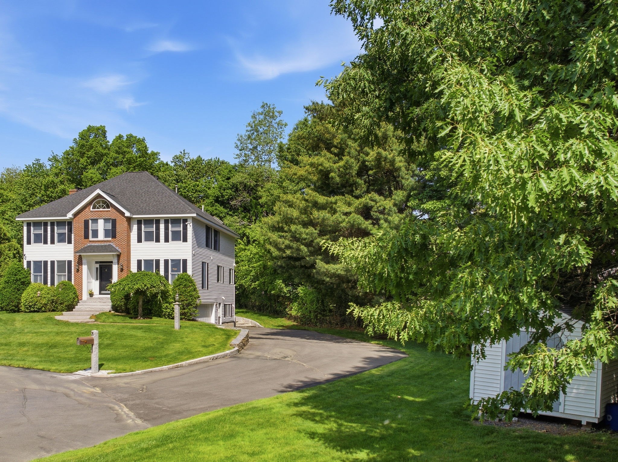 35 Harmony Ln, Methuen, MA 01844