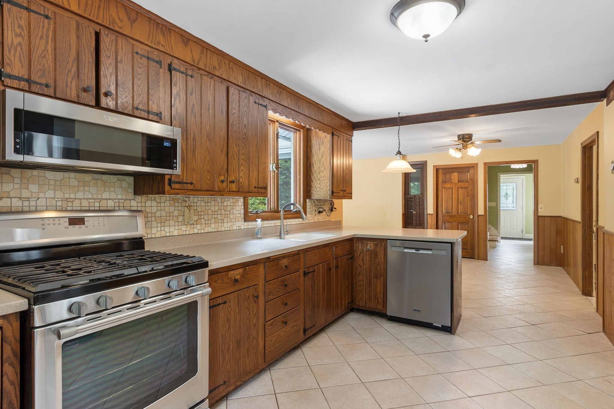 24 Oak Ave, Leominster, MA 01453 - Image 20