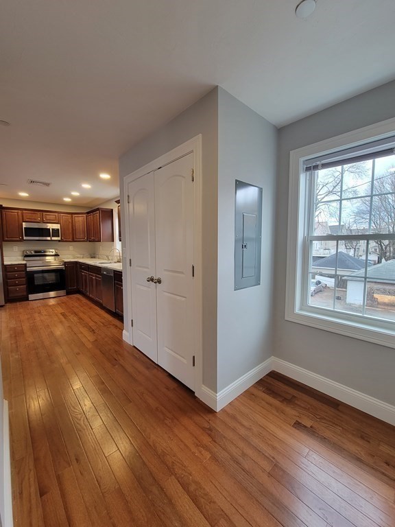 944 Warren Ave Unit 2 F, Brockton, MA 02301