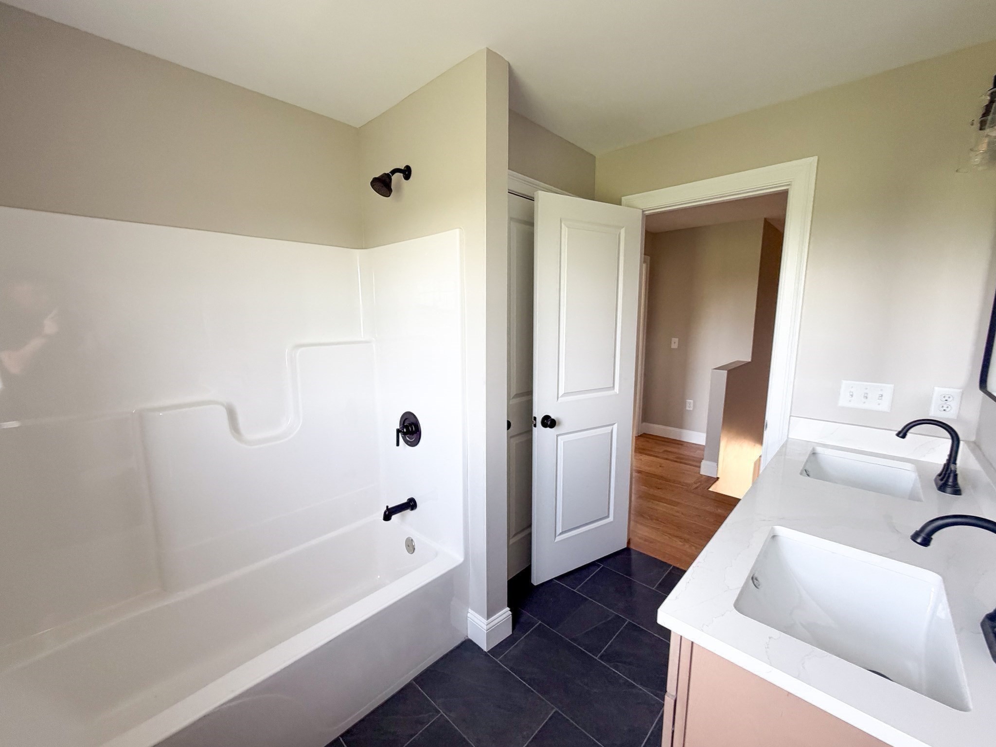 555 Neck Road, Lancaster, MA 01523 - Image 14