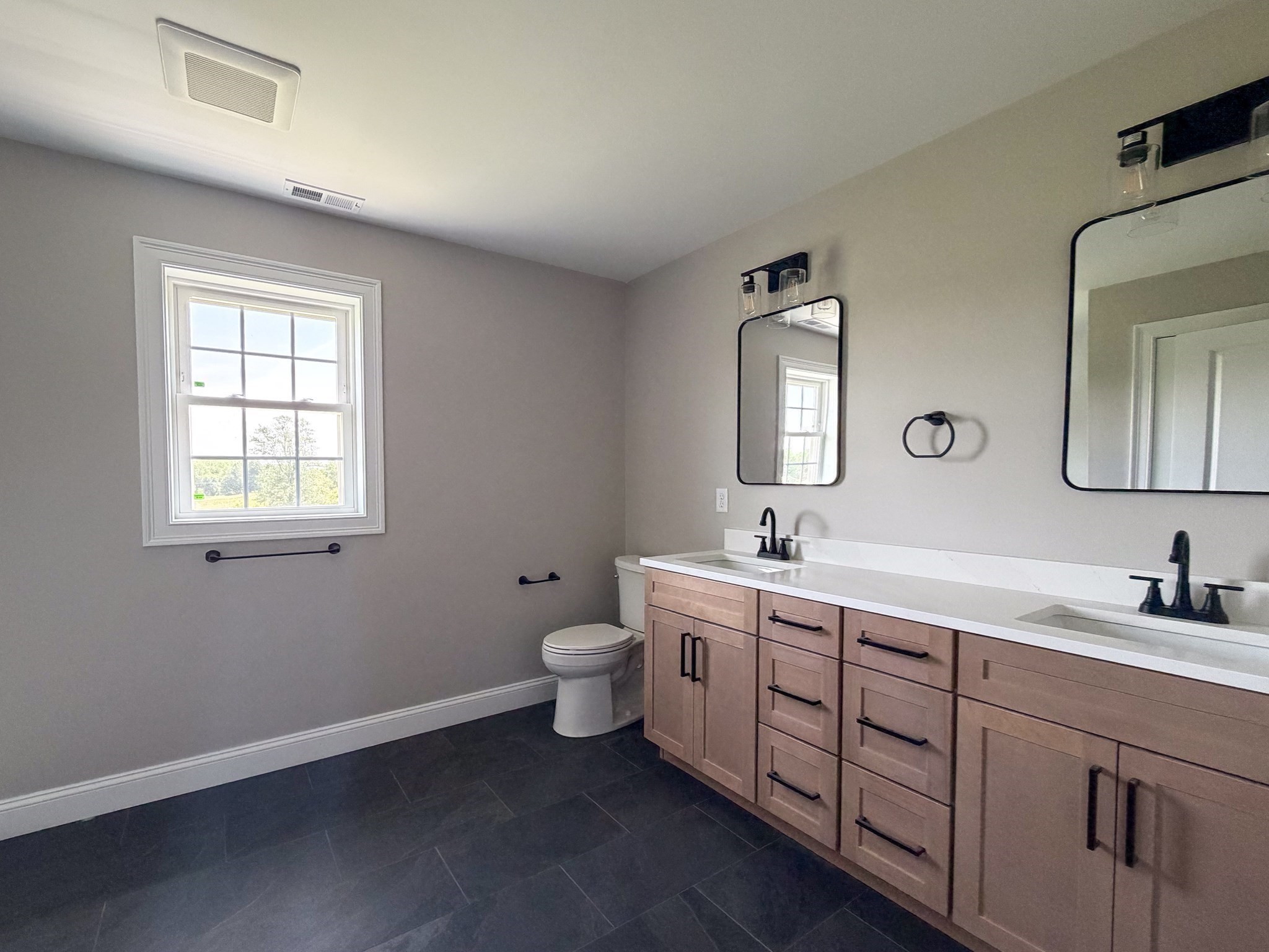 555 Neck Road, Lancaster, MA 01523 - Image 19