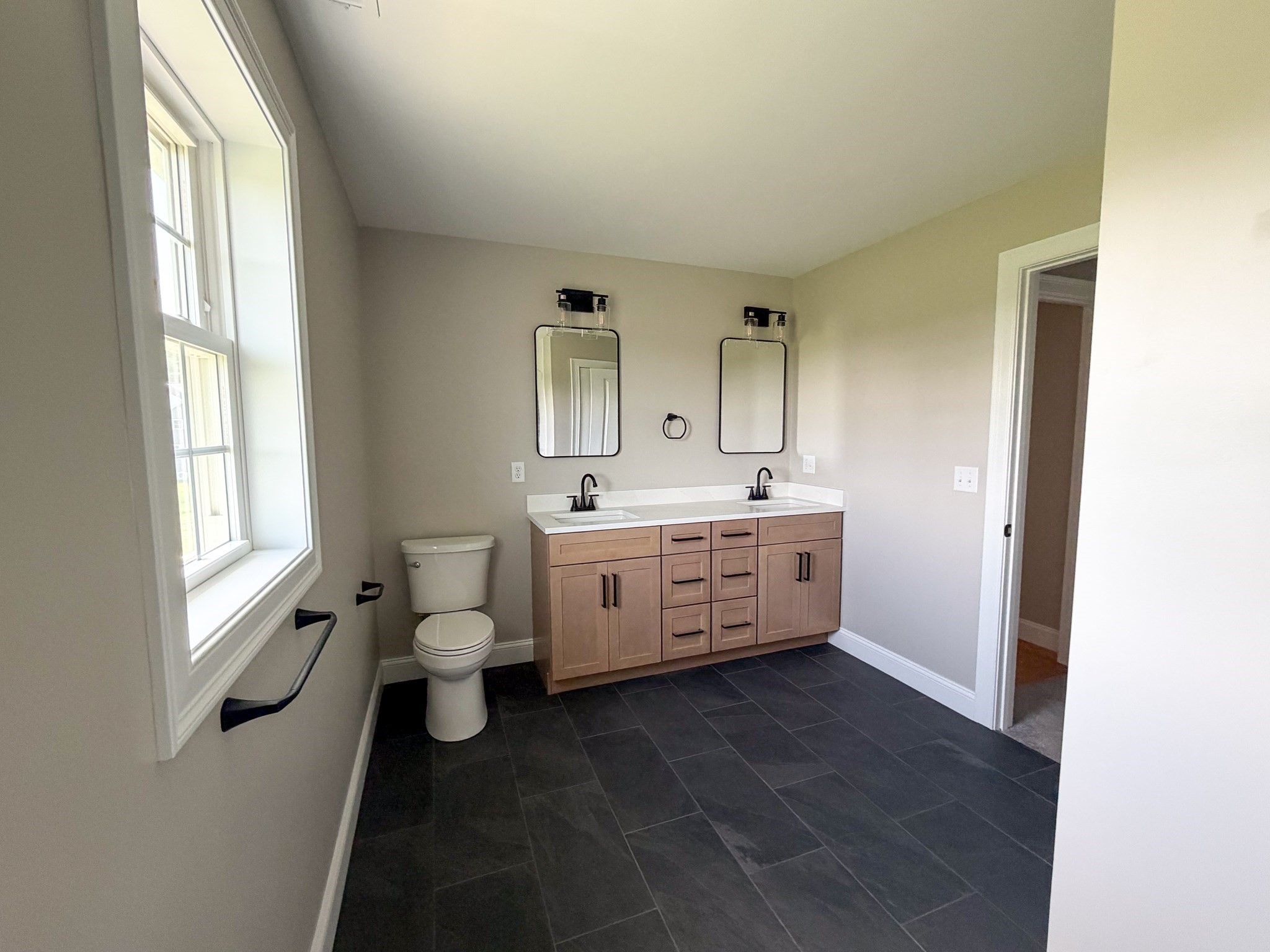 555 Neck Road, Lancaster, MA 01523 - Image 28