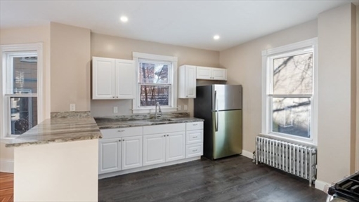 32 Robinson St, Apt 1