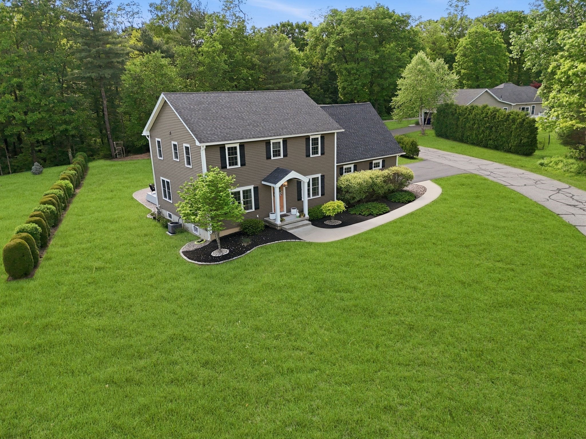 55 Gilbert Rd, Southampton, MA 01073
