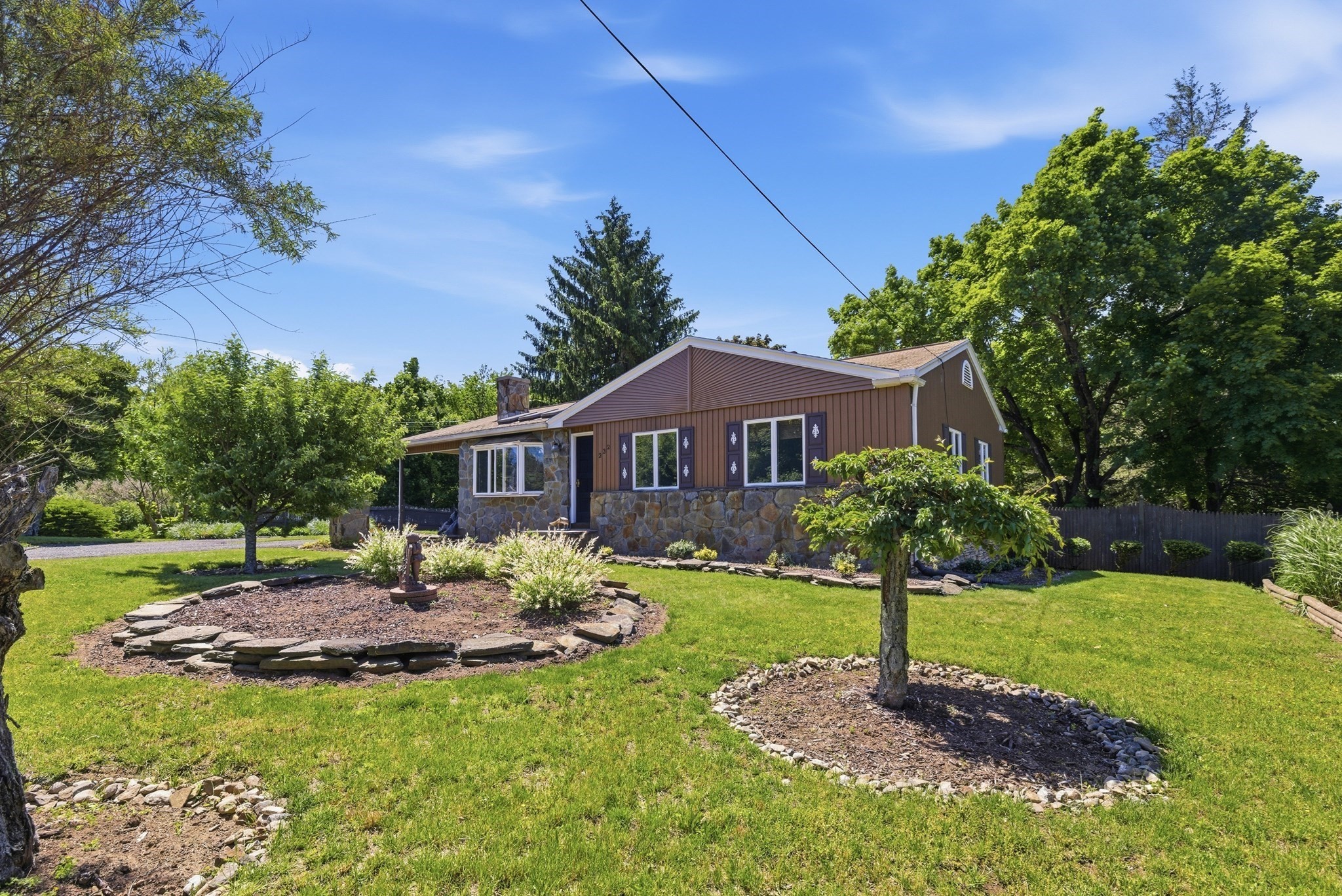 925 West St., Ludlow, MA 01056