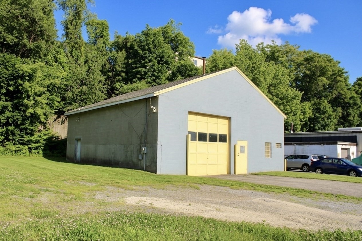 456 Franklin St, Worcester, MA 01604
