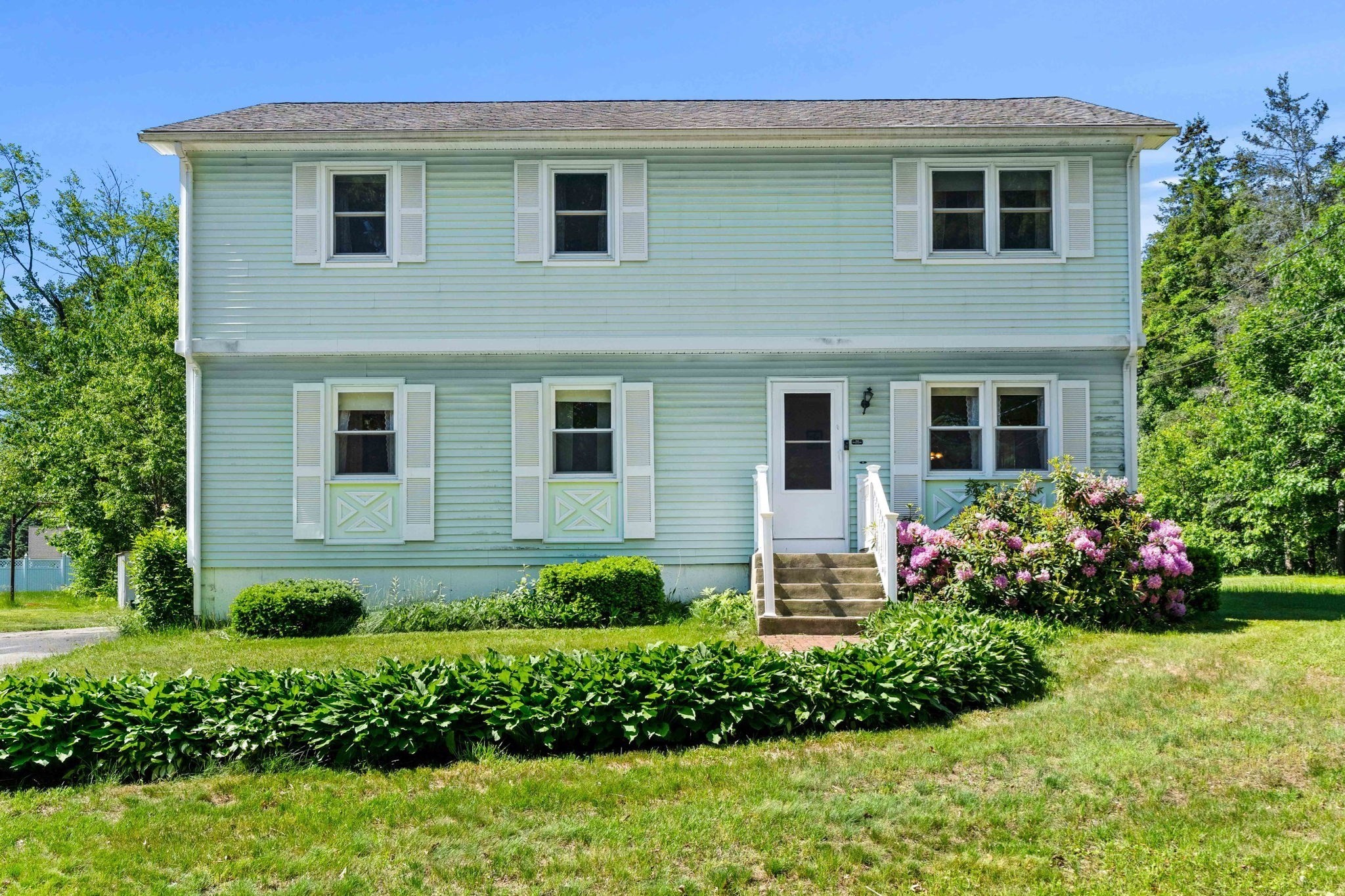 97 Fitch Rd, Lancaster, MA 01453