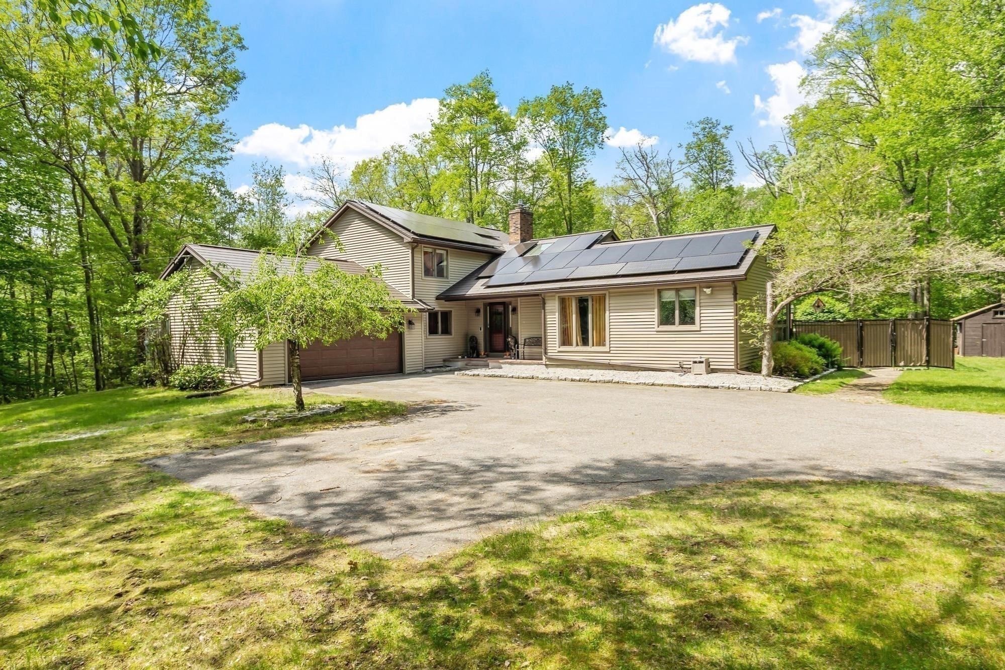 154 Maxwell Road, Monson, MA 01057
