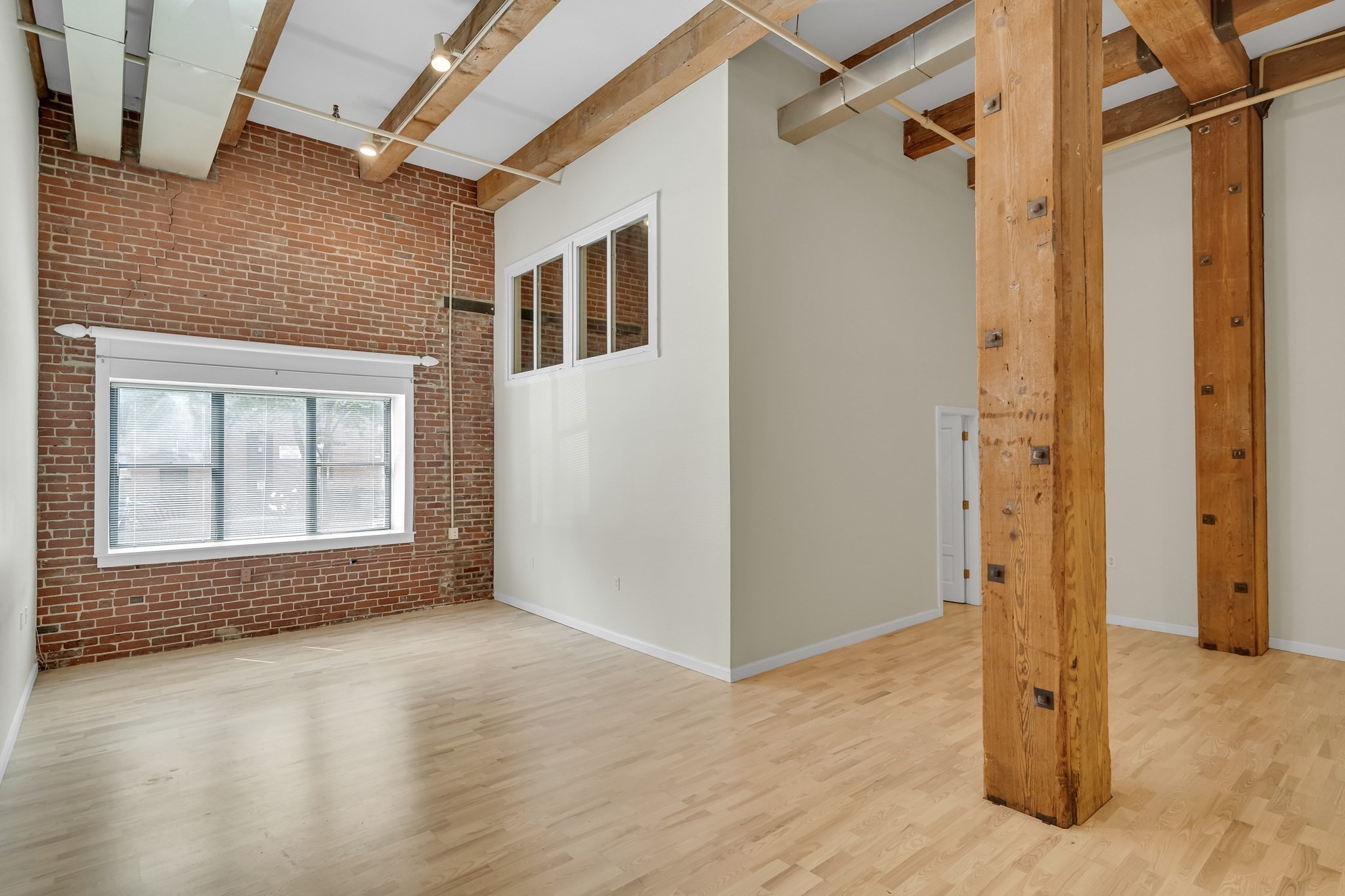 15 Sleeper Unit 104, Seaport, Boston, MA 02210