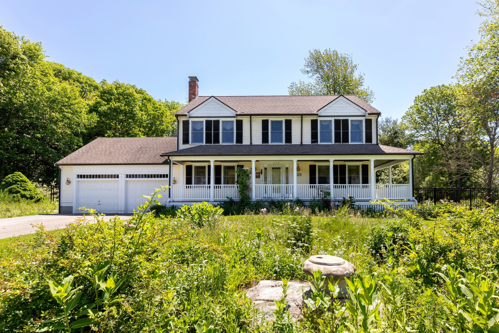 214 Presidential Dr, Abington, MA 02351