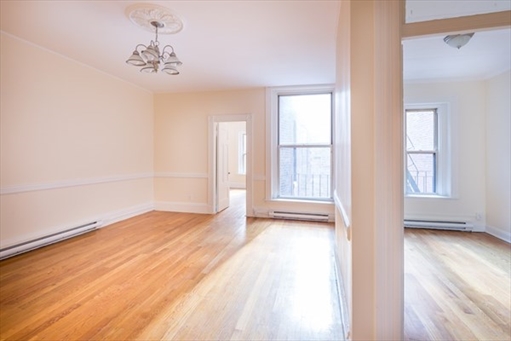 154 Newbury St, Apt 3AR