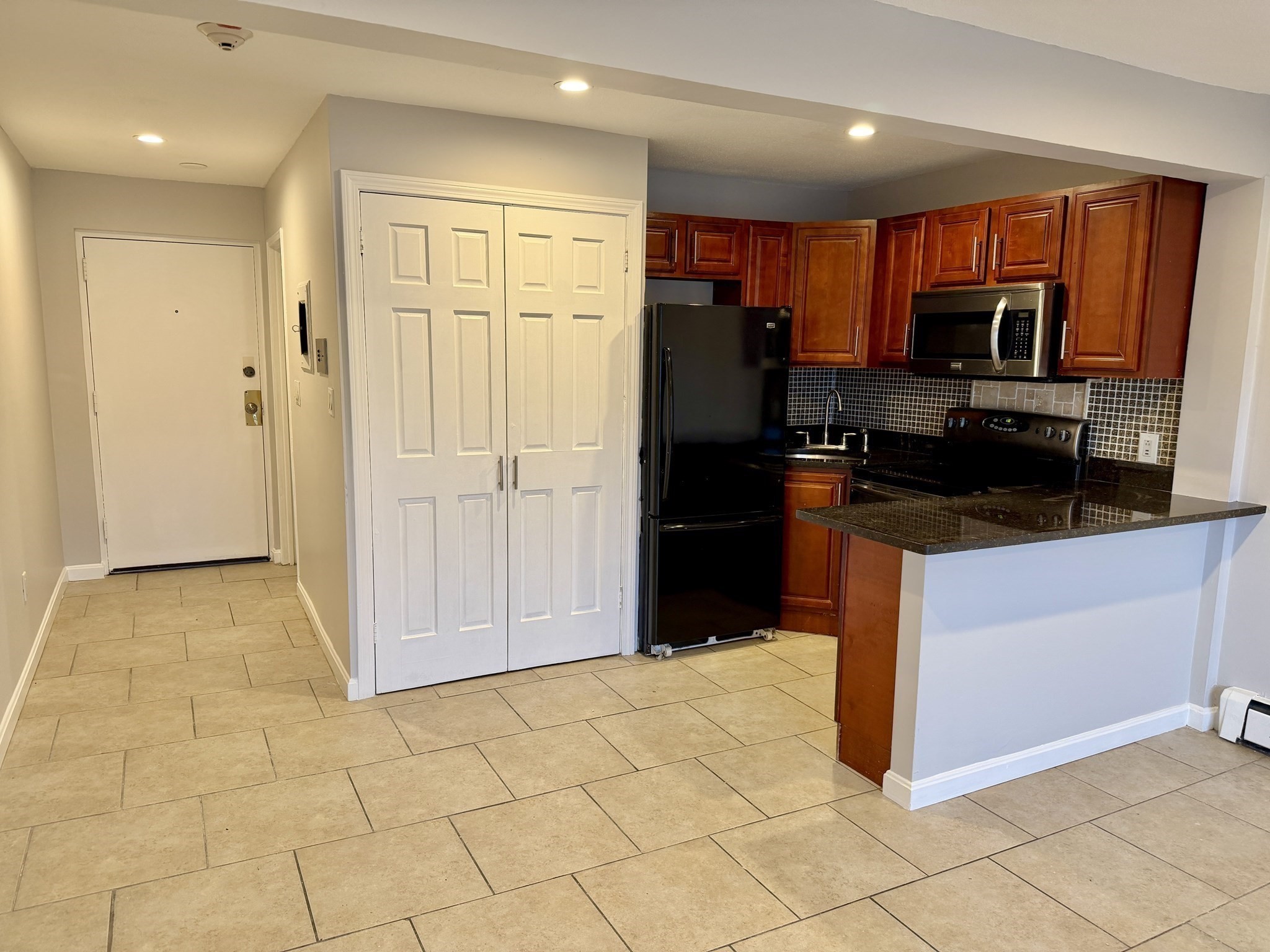 175 Ward St Unit 12, Revere, MA 02151