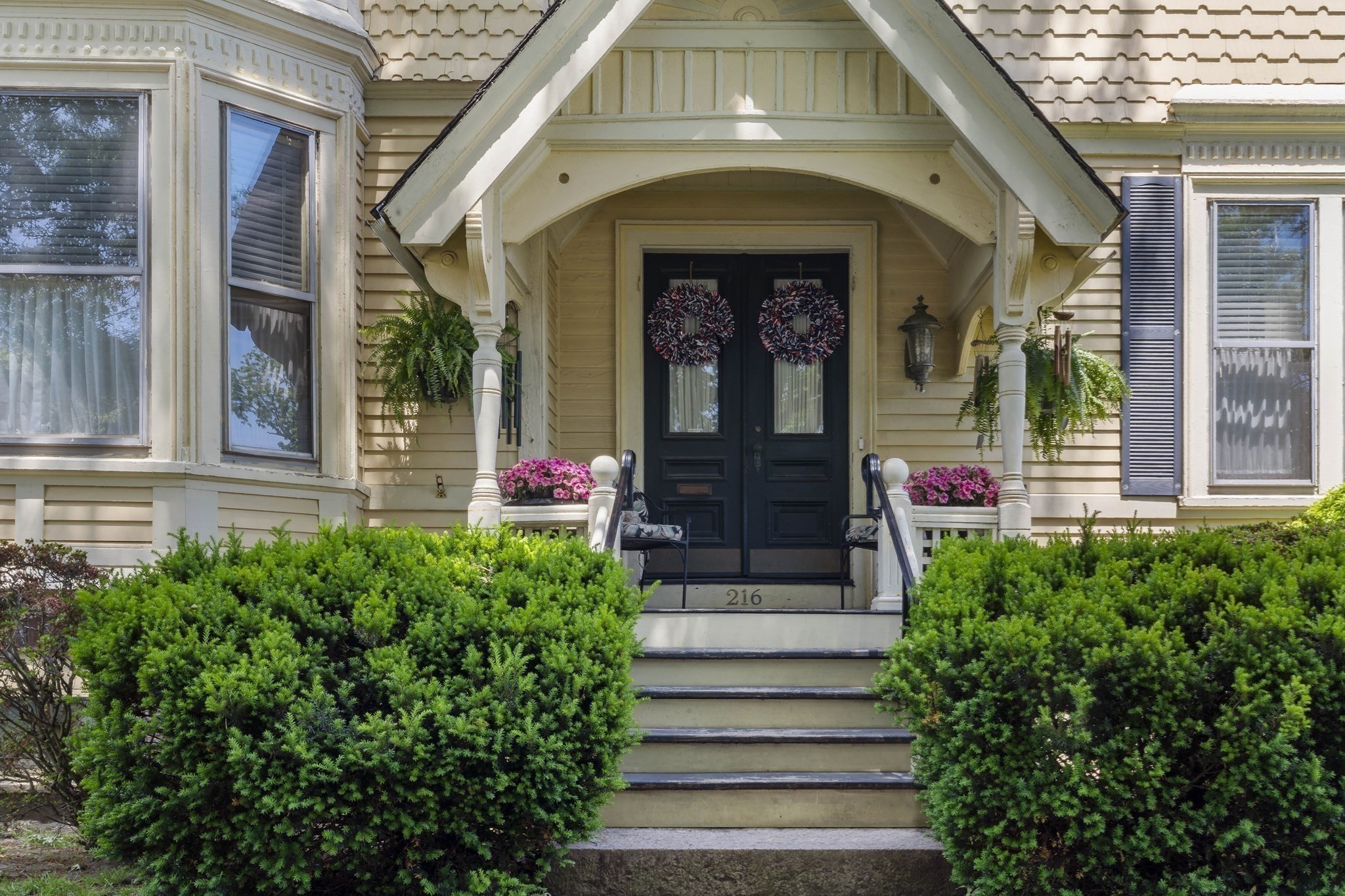 216 Prospect St, Fall River, MA 02720