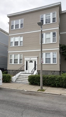 27 Hosmer St, Apt 1