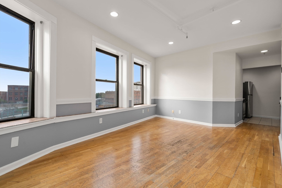 7 Central Square, Lynn, MA Image 7