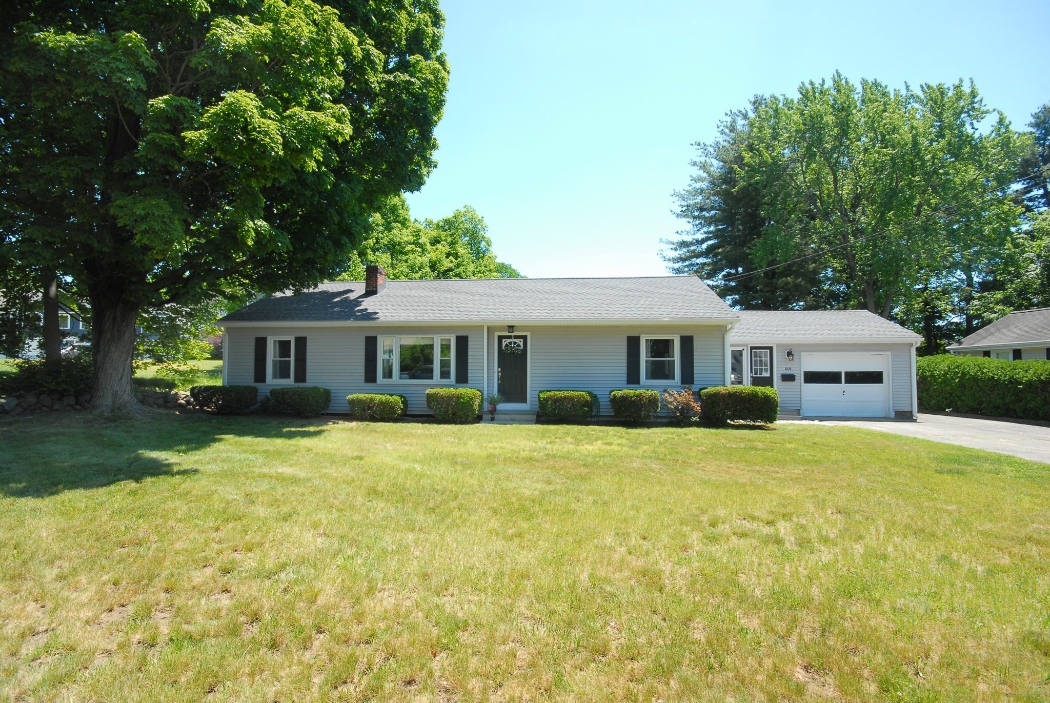 805 Old Connecticut Path, Framingham, MA 01701