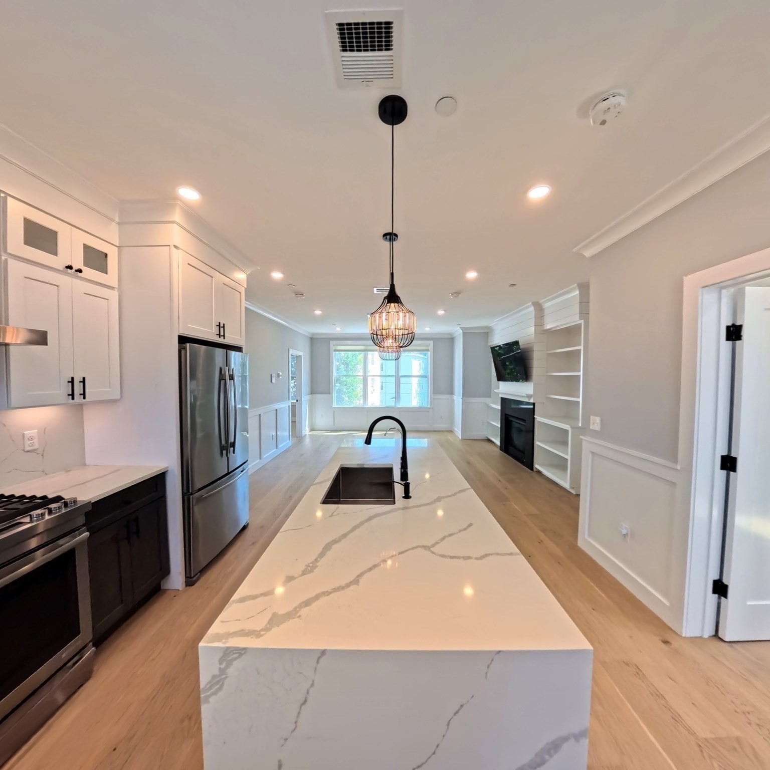 113 Beacon Street Unit B, Somerville, MA 02143 - Image 3