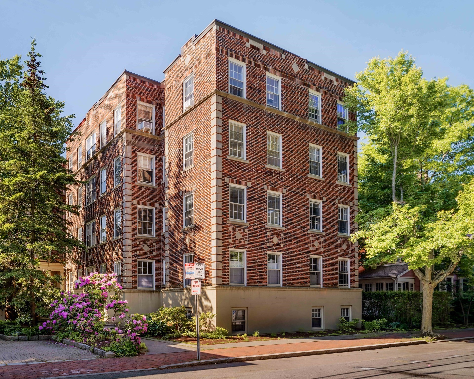 32 Shepard Street Unit 21, Cambridge, MA 02138