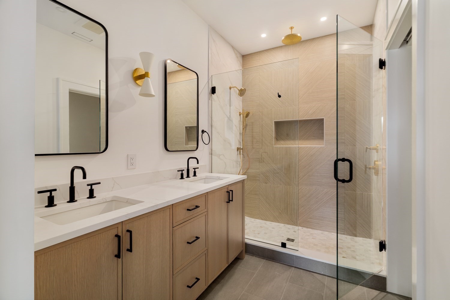 15 South Waverly Unit 15, Lower Allston, Boston, MA 02135