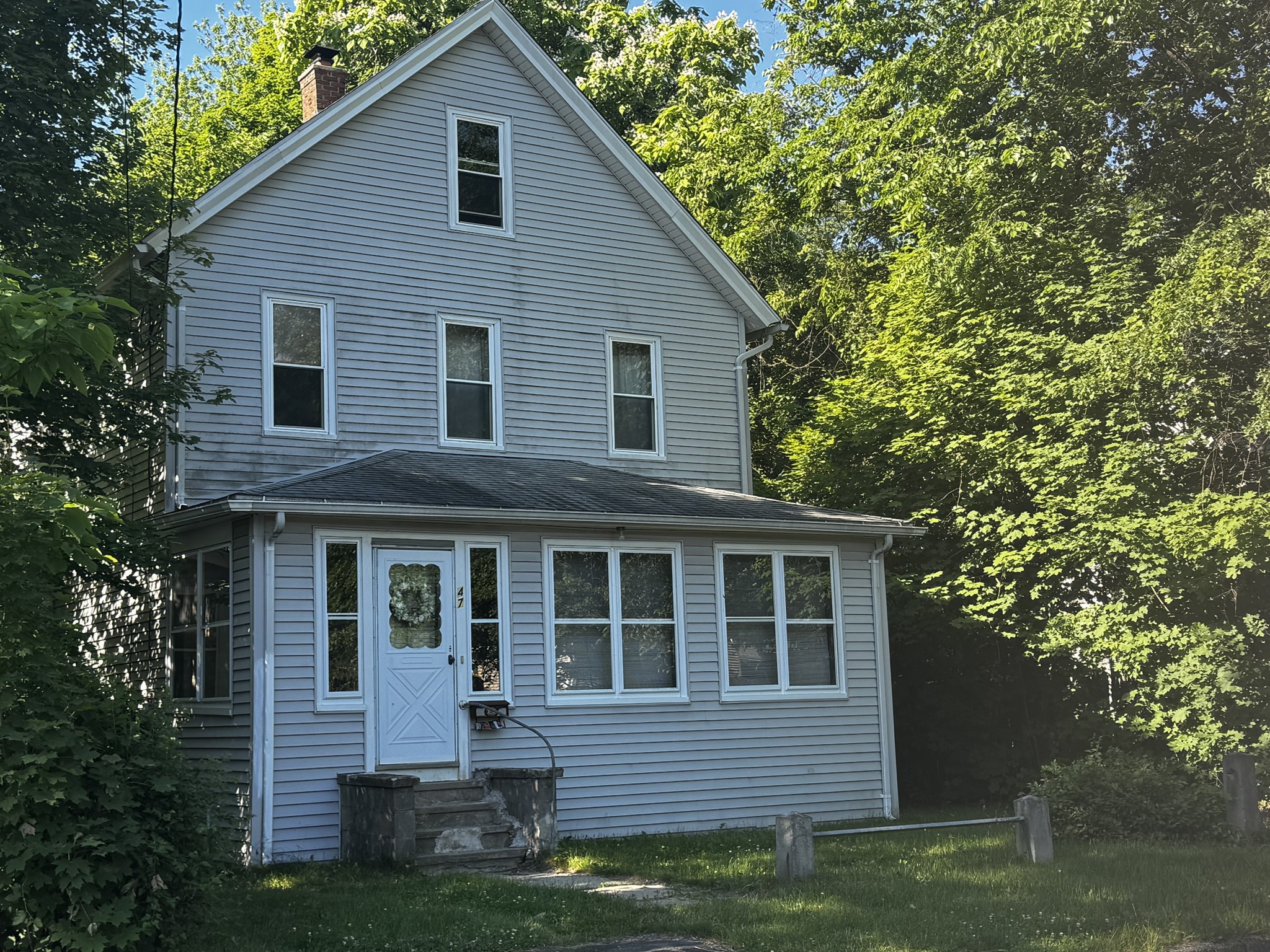 47 Ward Street, Chicopee, MA 01020