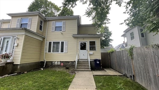 13 Whitman St, Apt B