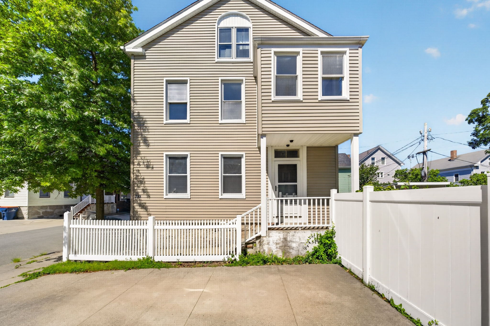 233 Maxfield St, New Bedford, MA 02740