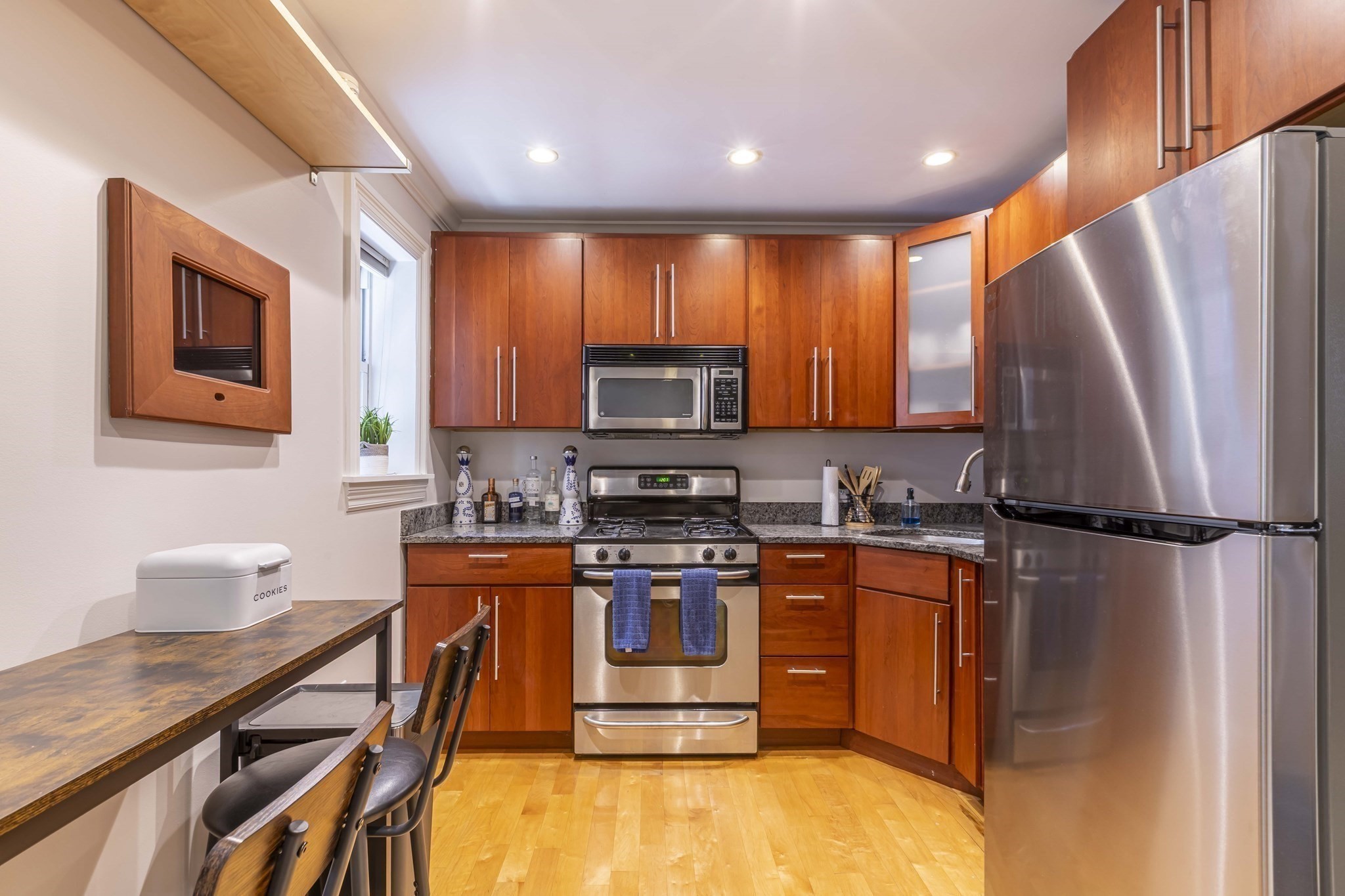 52 Cooper St. Unit 1, North End, Boston, MA 02113