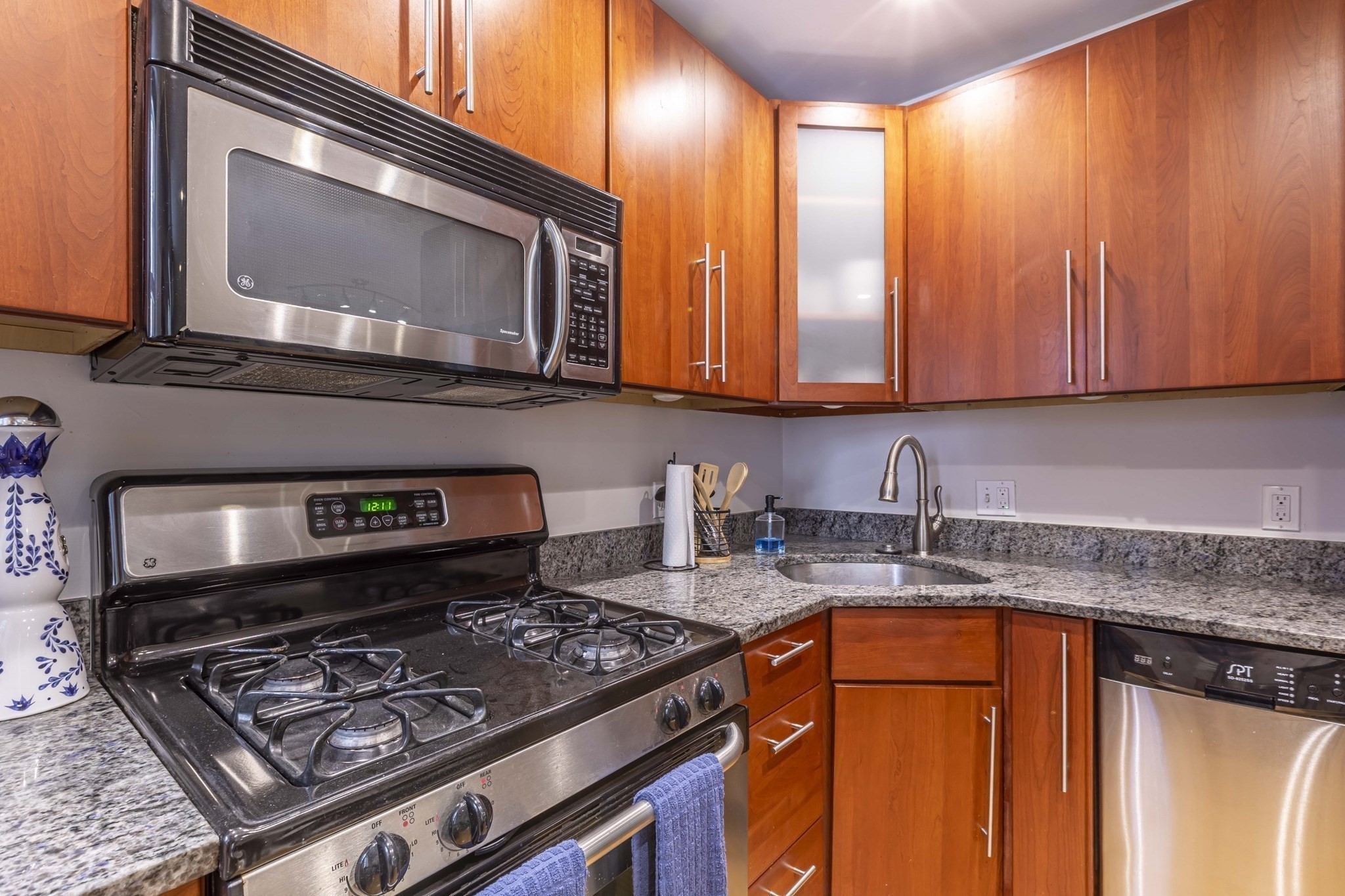 52 Cooper St. Unit 1, North End, Boston, MA 02113 - Image 2