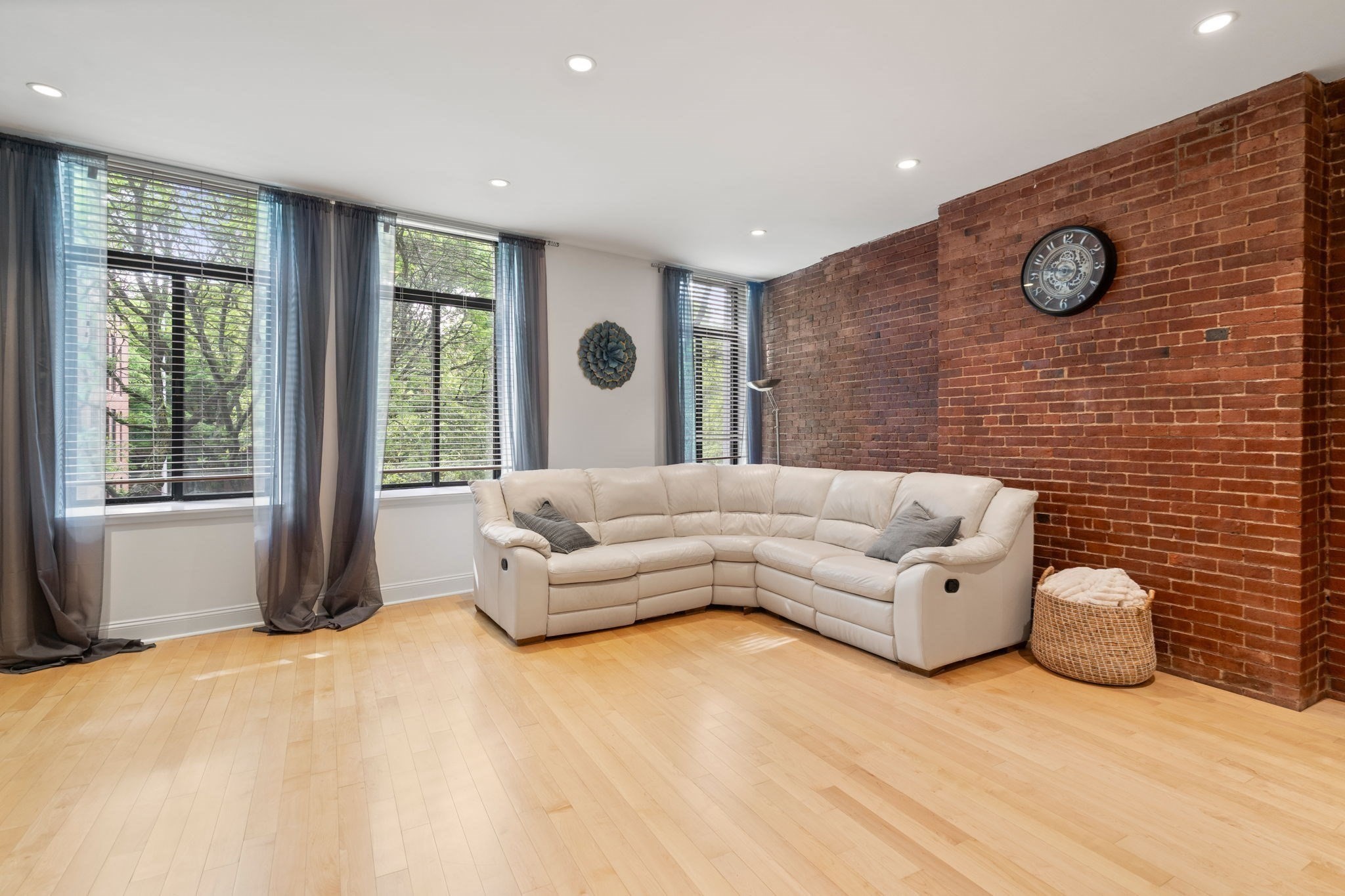 142 Commercial St Unit 304, North End, Boston, MA 02109 - Image 2
