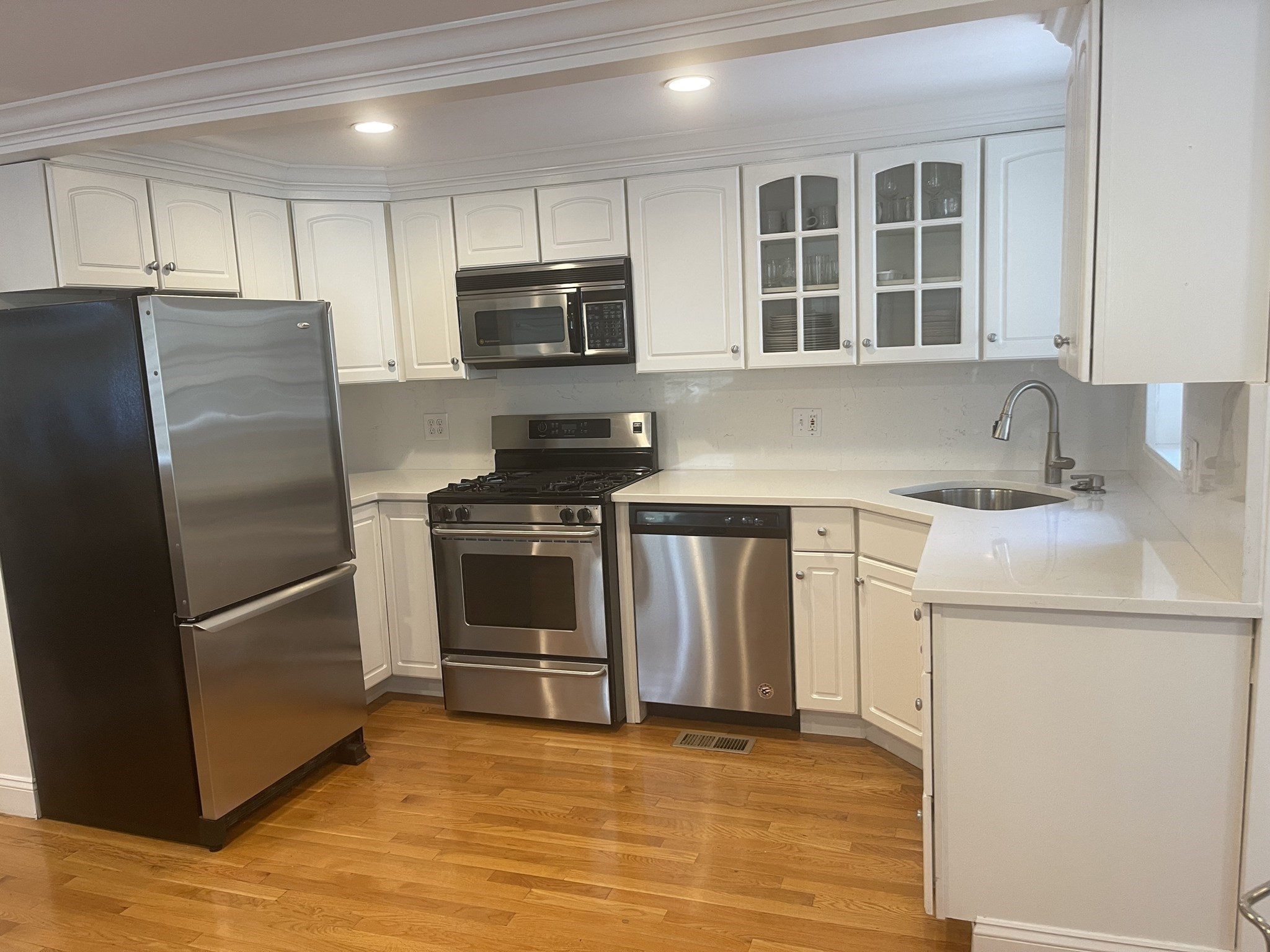 591 E 2nd St Unit 1, South Boston, Boston, MA 02127