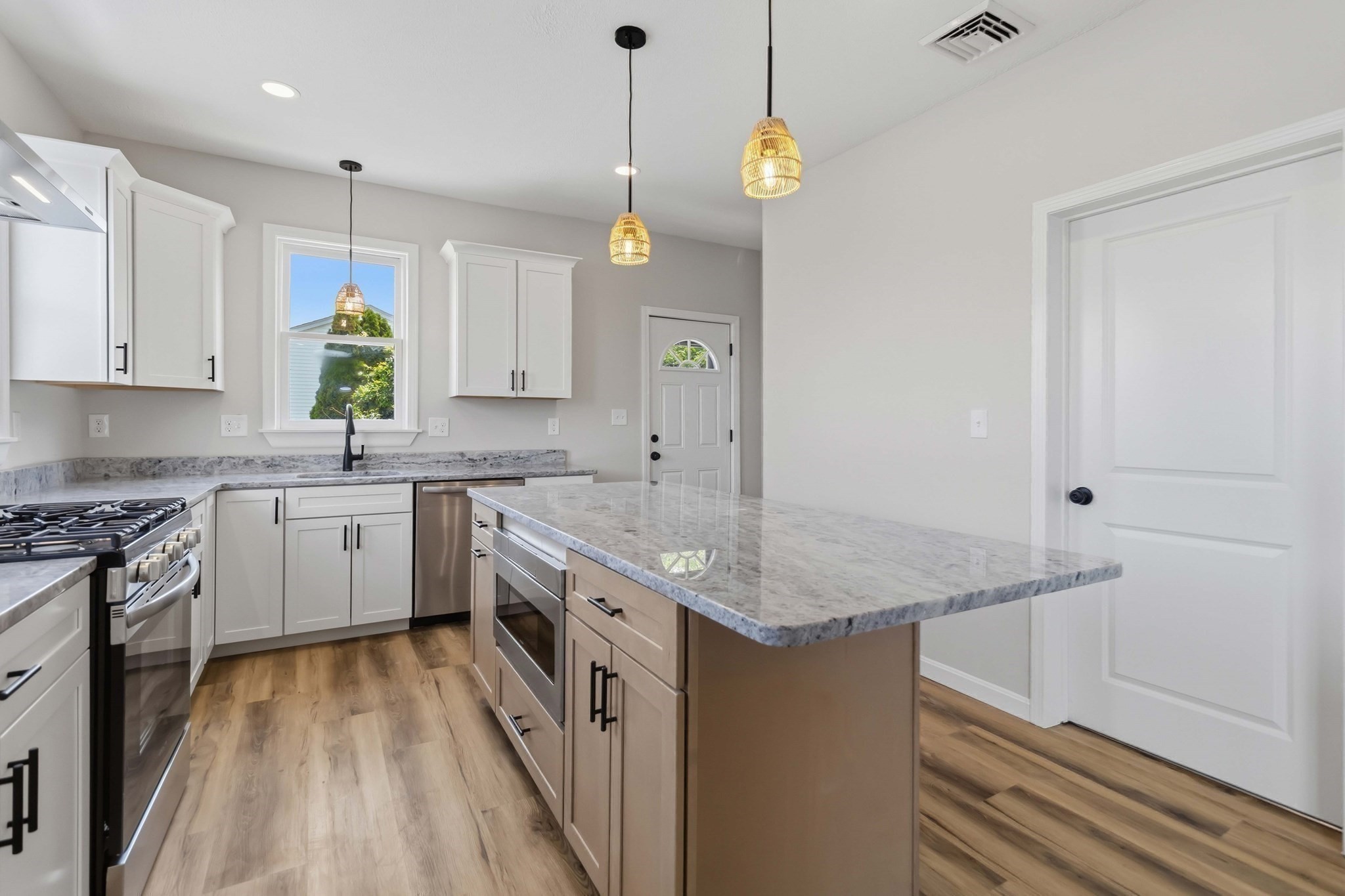 72 South Ave, Revere, MA 02151 - Image 6