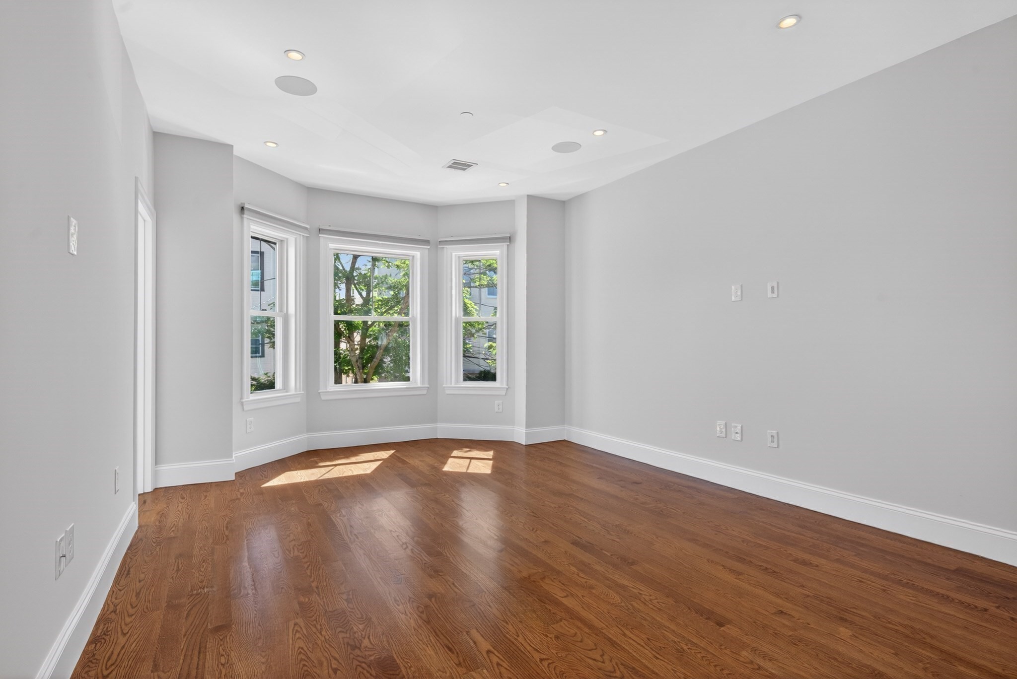 36 Rossmore St Unit 2, Somerville, MA 02143 - Image 2