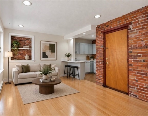 38A Charter Street, Apt 7