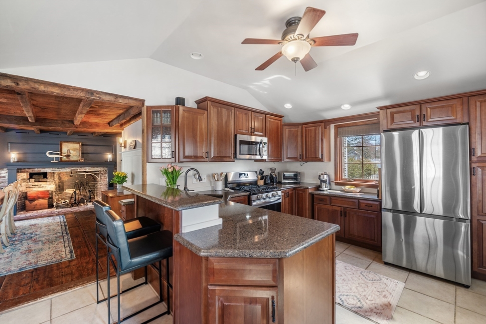 82 Dodge St, Beverly, MA Image 11