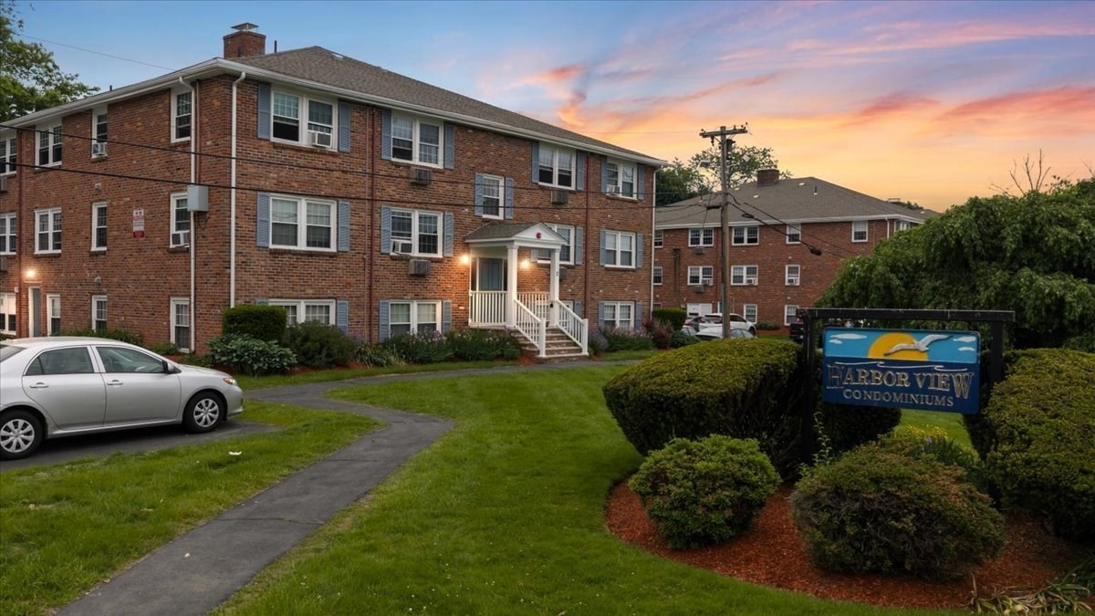 2 McDewell Ave Unit 12, Danvers, MA 01923