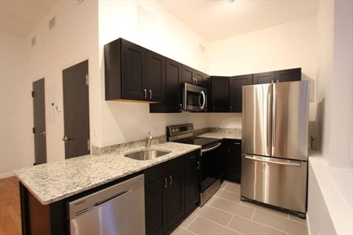 48 Winter, Apt 2-3