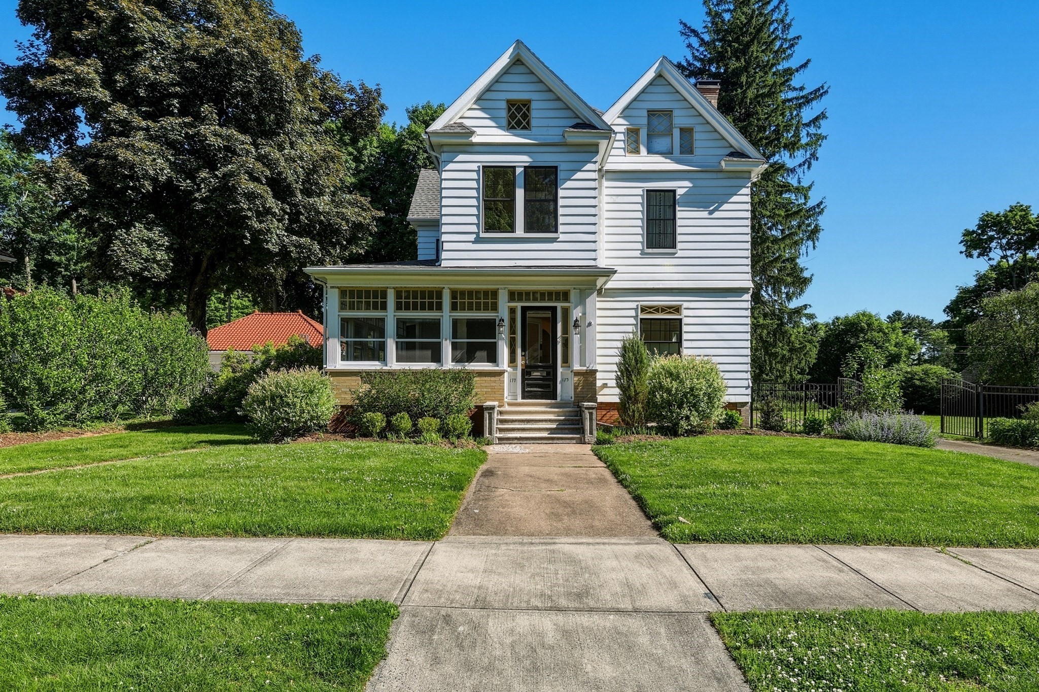 173 Madison Ave, Holyoke, MA 01040